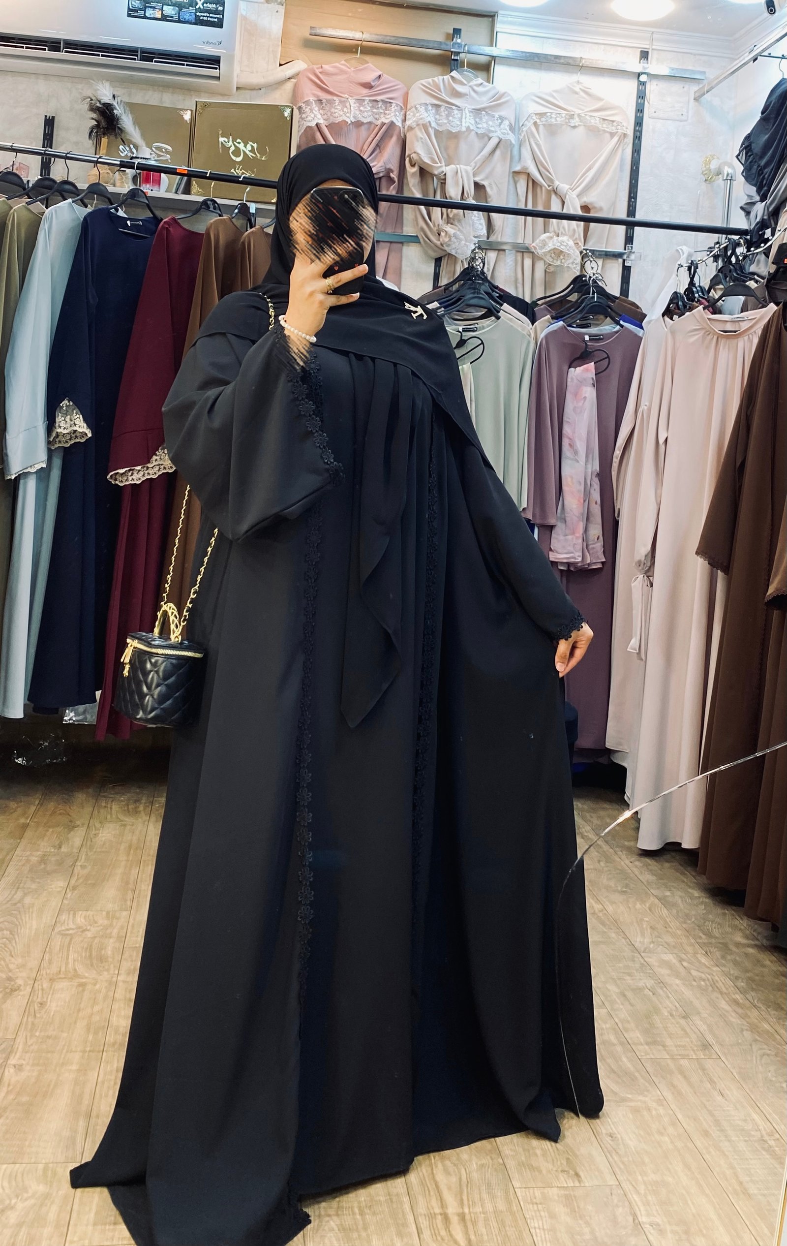 Abaya marguerite noir + foulard carre simple noir 