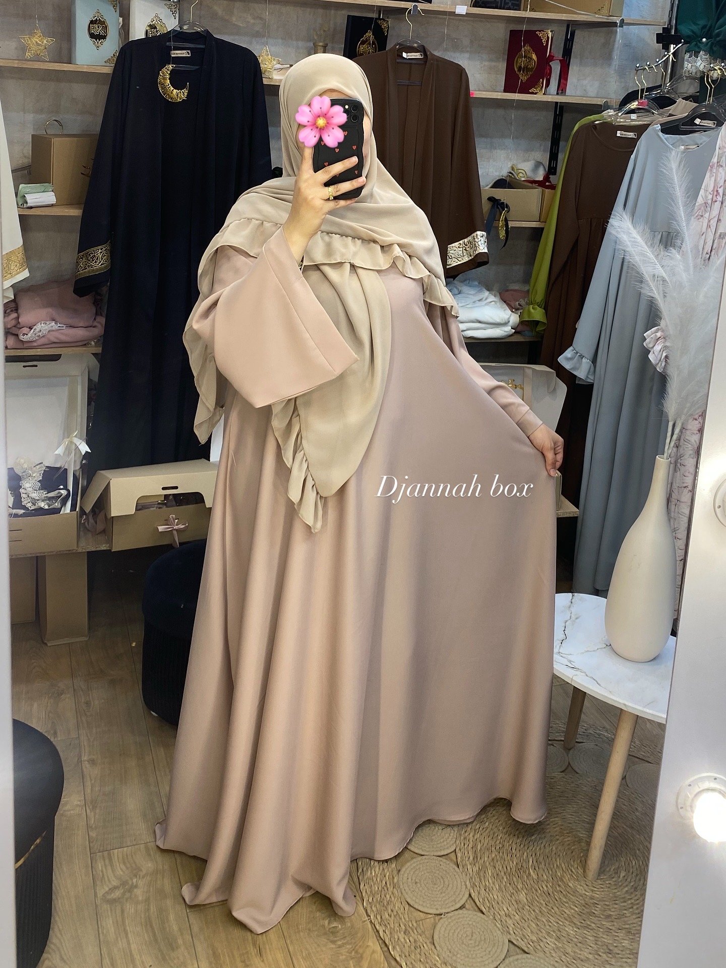Ensemble abaya cloche ( abaya rosé + f biege) 