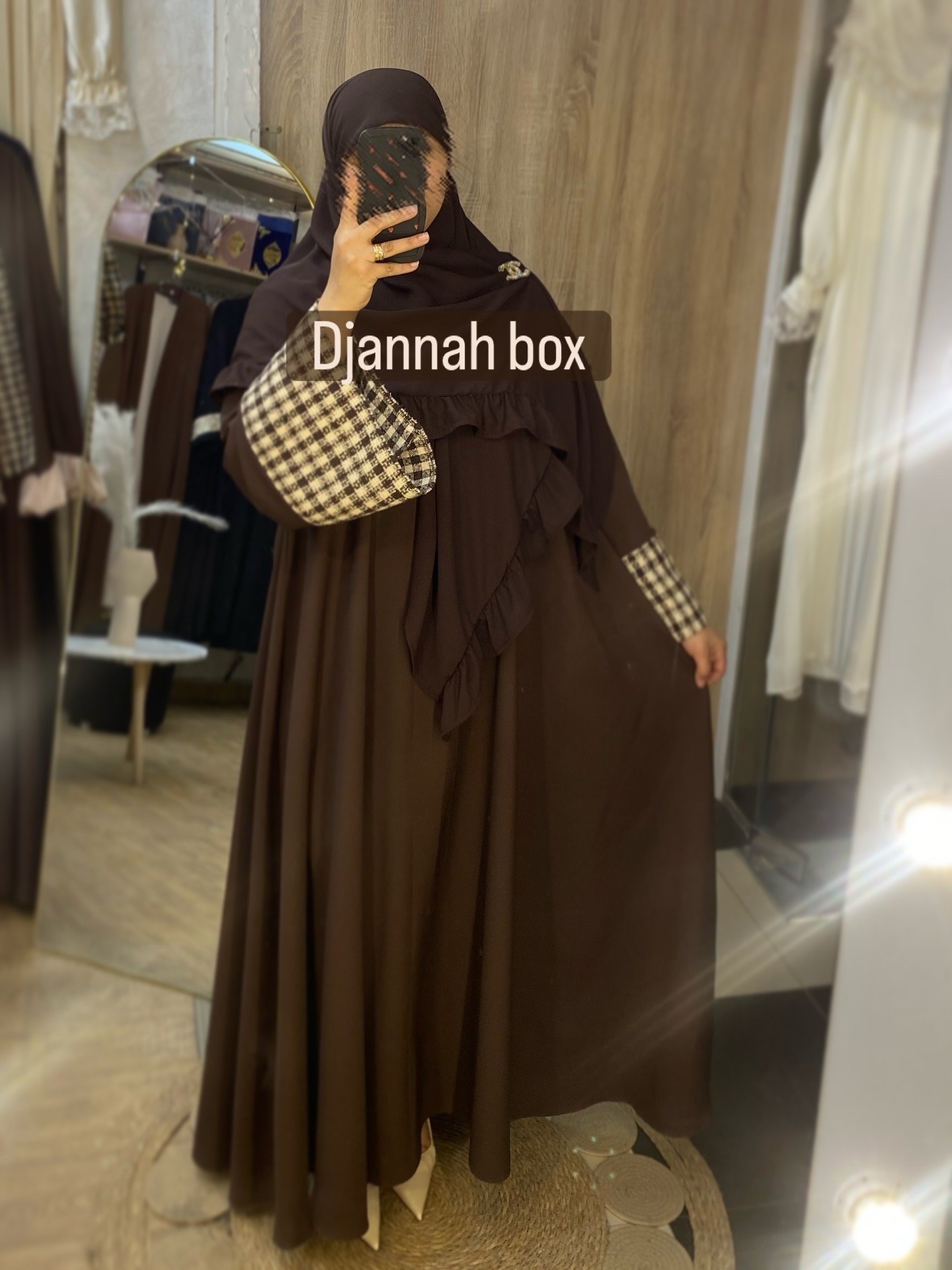 Abaya channel marron 