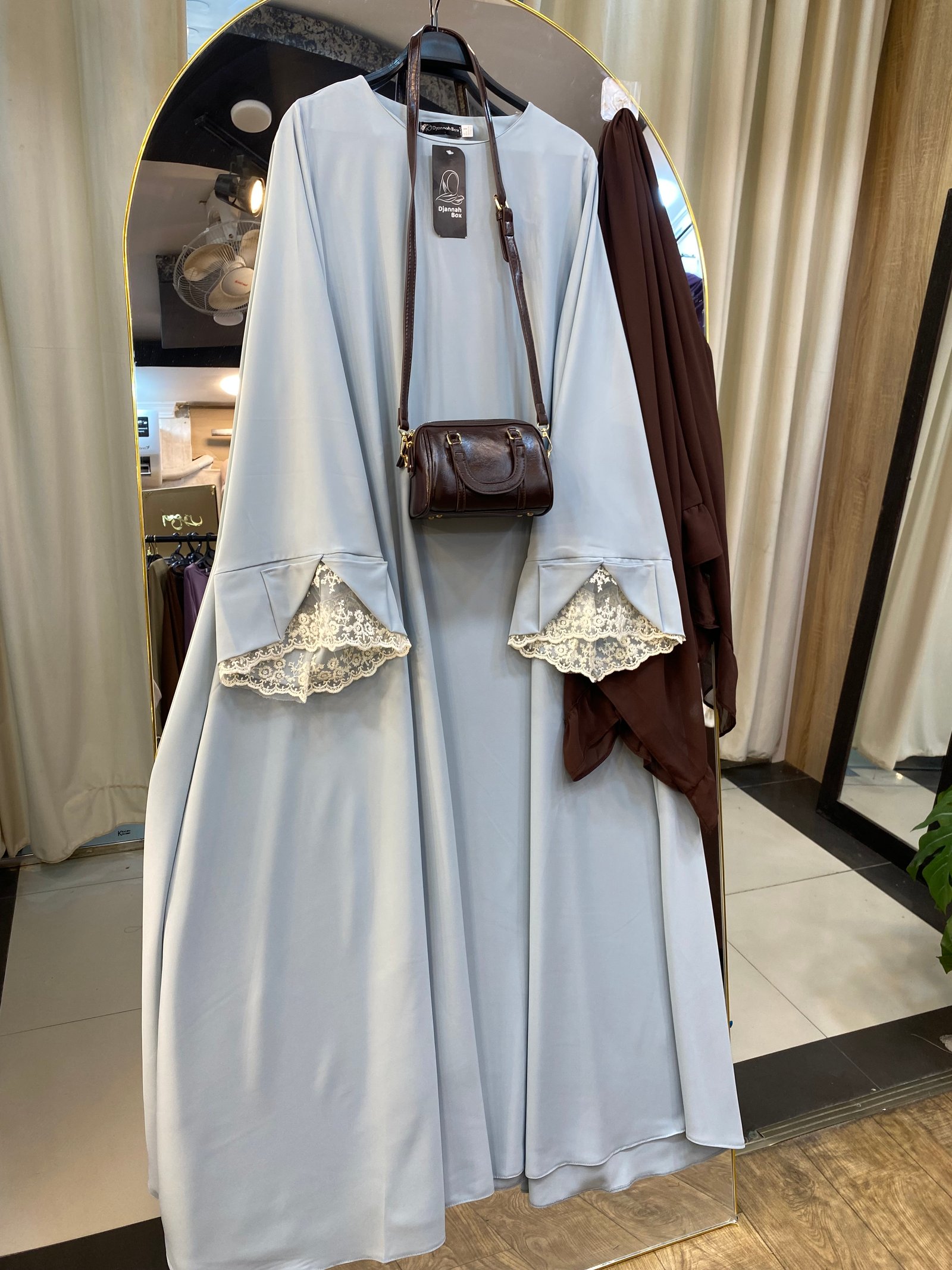 Ensmbl dentella bleu clair + f marron choco