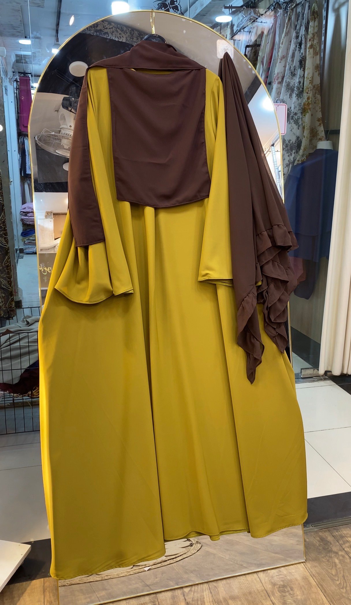 Enbl eleg pistach + ( foulard+ niqak) marron